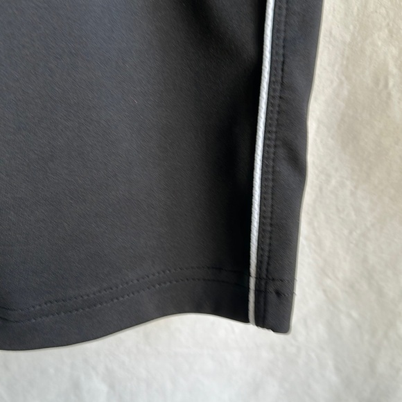 Fila hiking/biking/running Bermuda-length athletic shorts, size XS - Picture 3 of 5